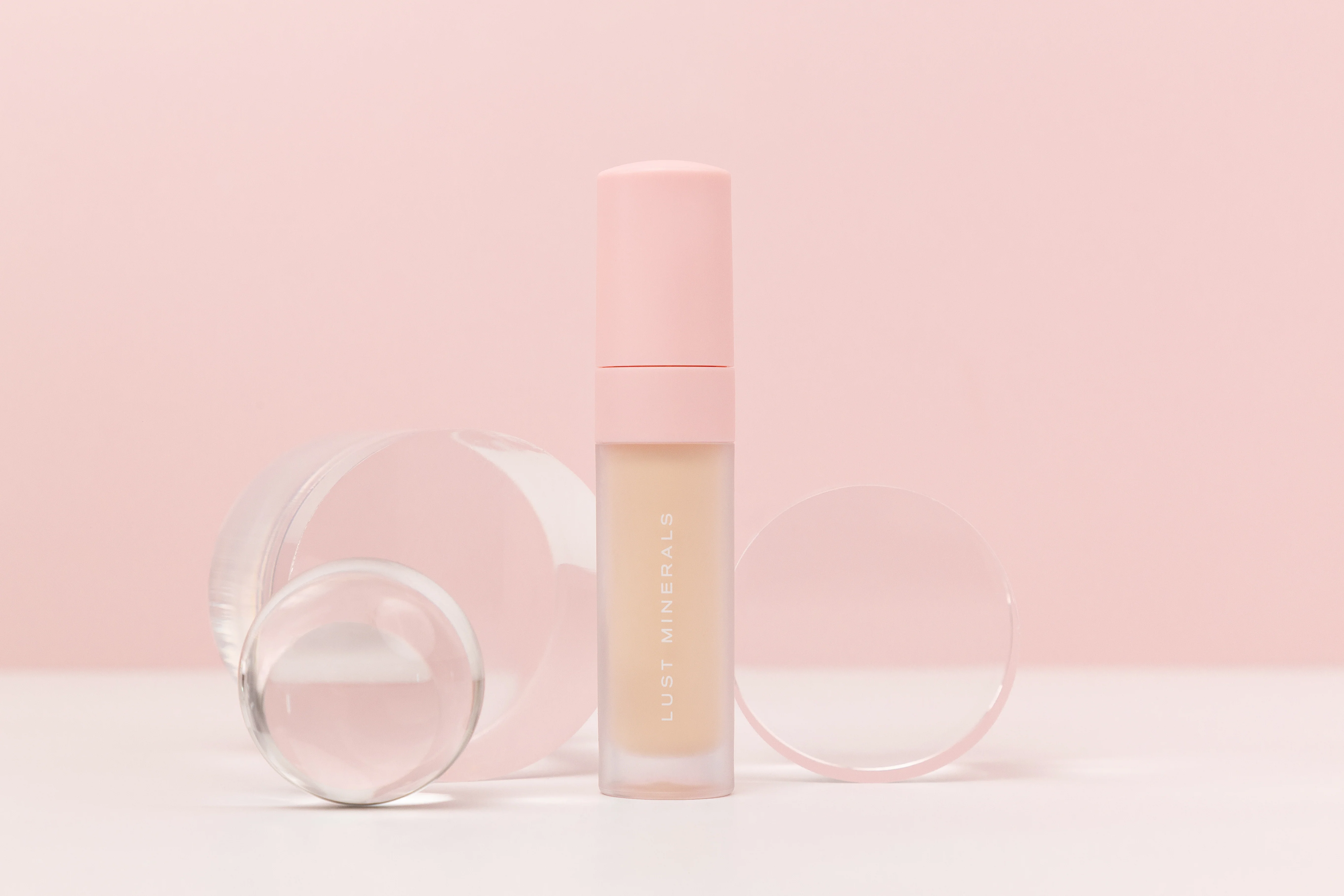 Mineral Blur Concealer - Image 11
