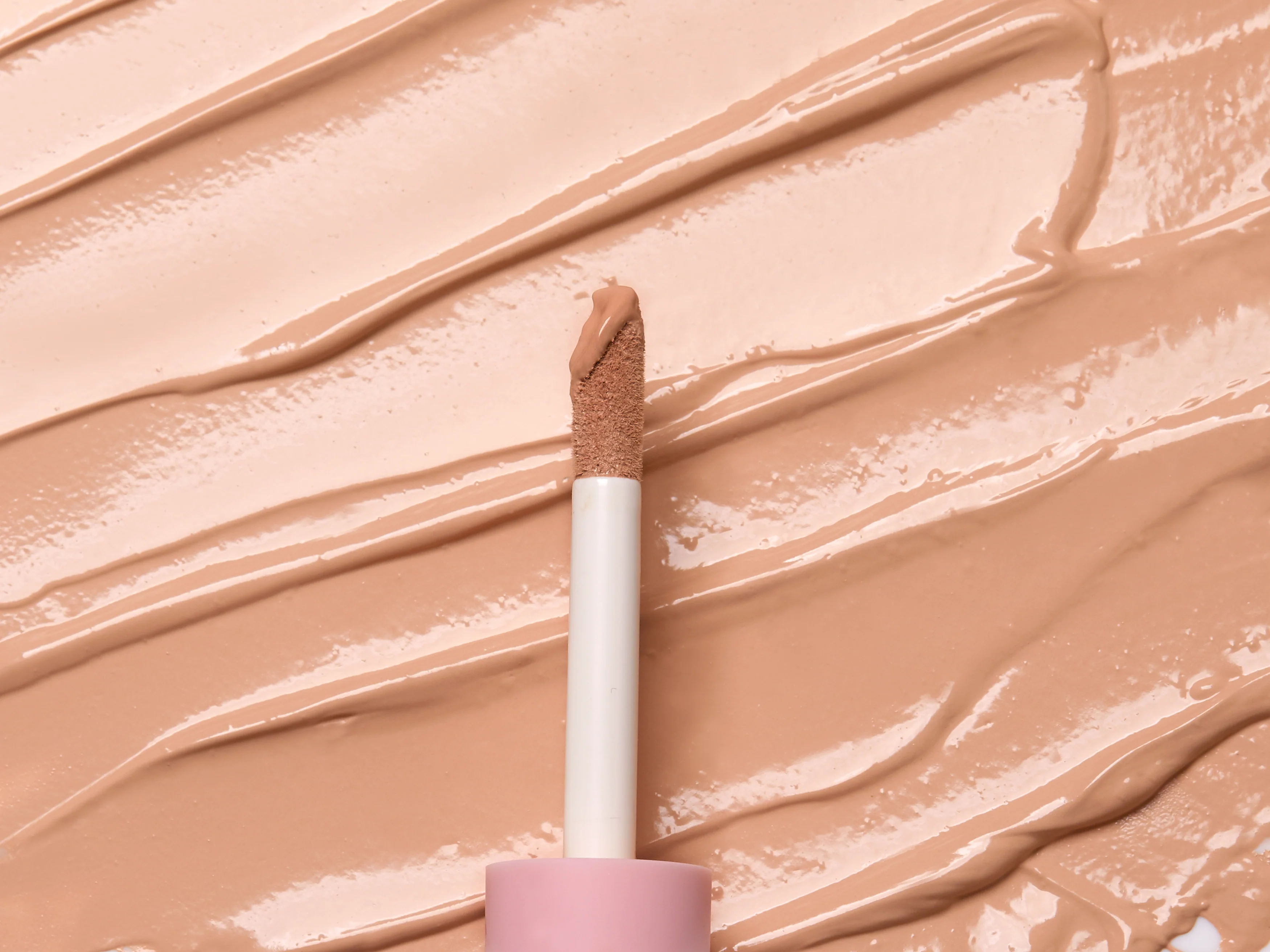 Mineral Blur Concealer - Image 4