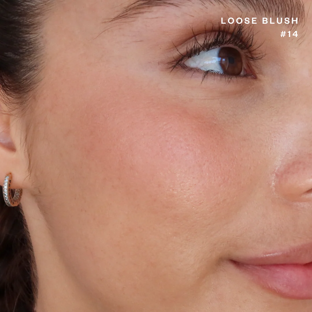 Stacey's Everyday Go-To Make-up Kit - Image 5